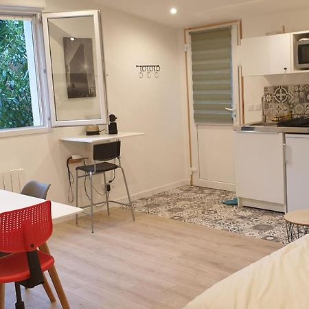 Adorable studio 25m² très calme avec parking Marseille Extérieur photo