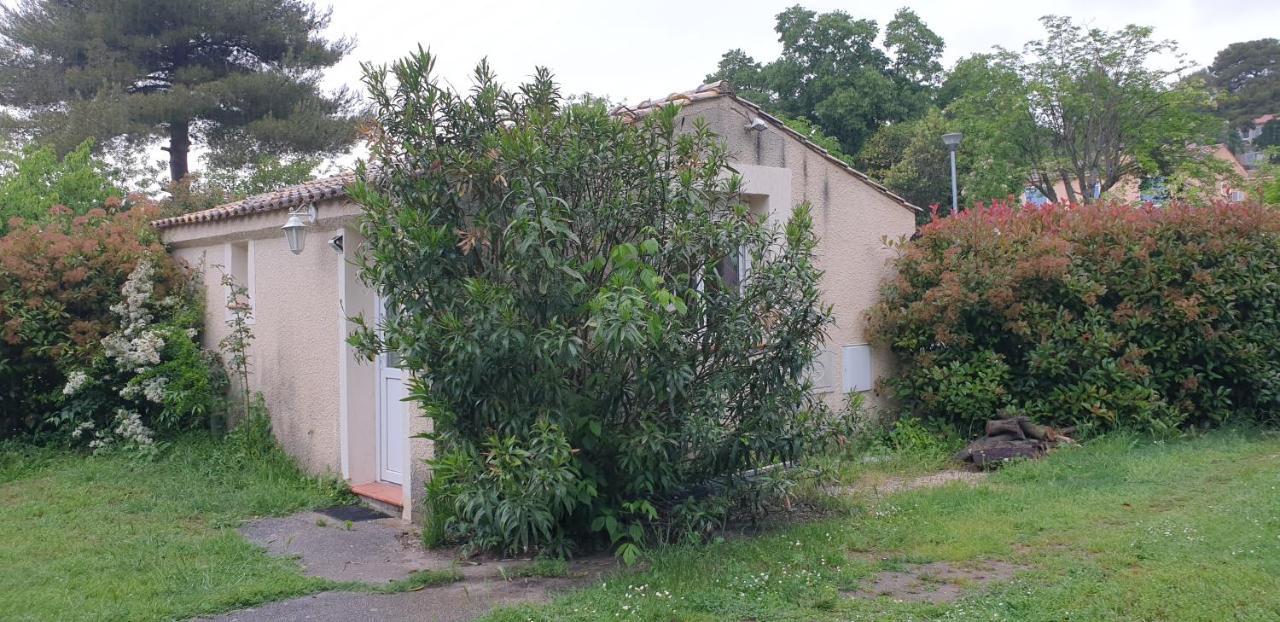 Adorable studio 25m² très calme avec parking Marseille Extérieur photo